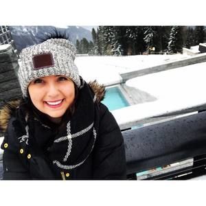 Meet your Posher, Holly